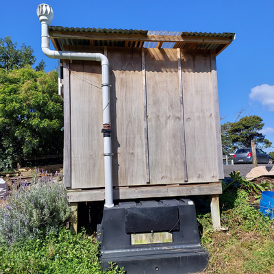 clivus multrum cm8 composting toilet at huia road horse club